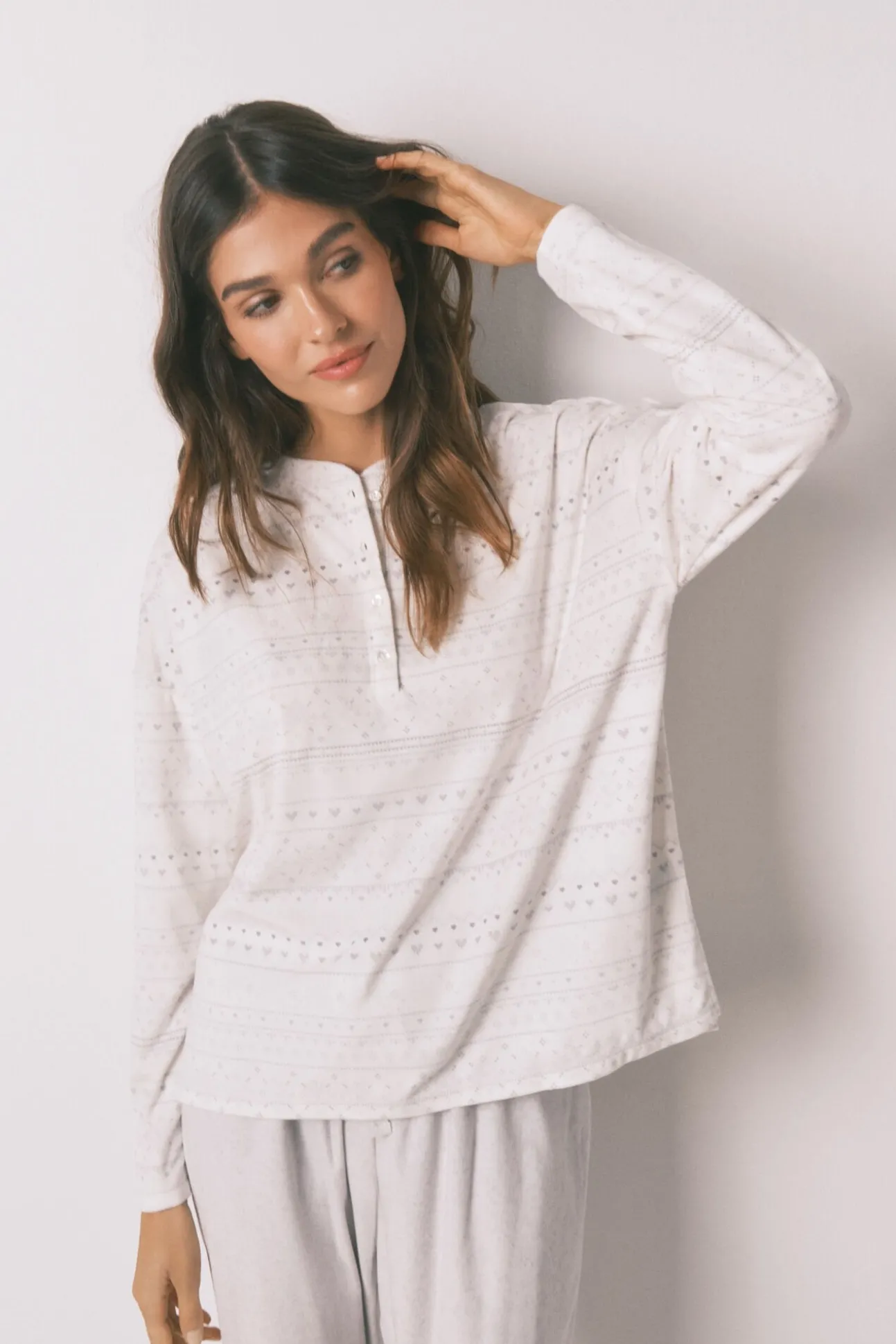 Pijama largo polar suave cenefas gris