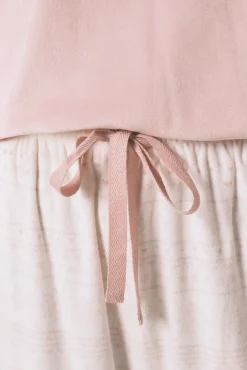 Pijama largo polar suave cenefas rosa