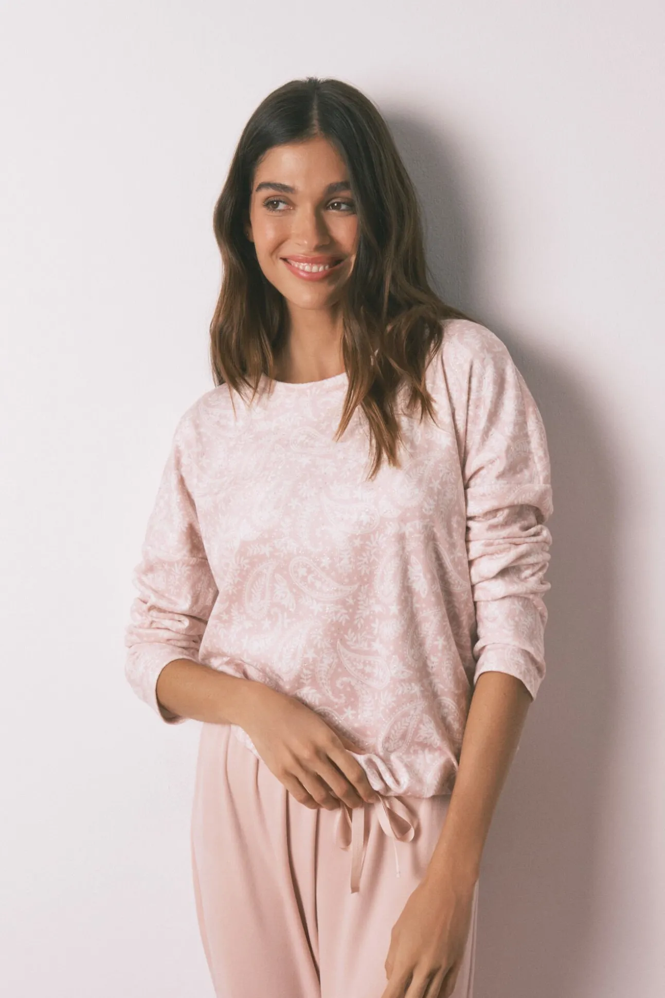 Pijama largo terciopelo suave rosa brillo