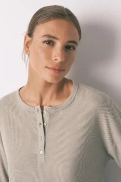 Pijama largo textura waffle verde