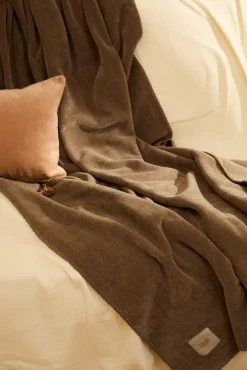 Plaid calentito con pespunte marrón Adel