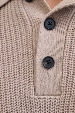 Polo de punto con cuello abotonado