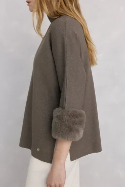 Poncho cuello perkins