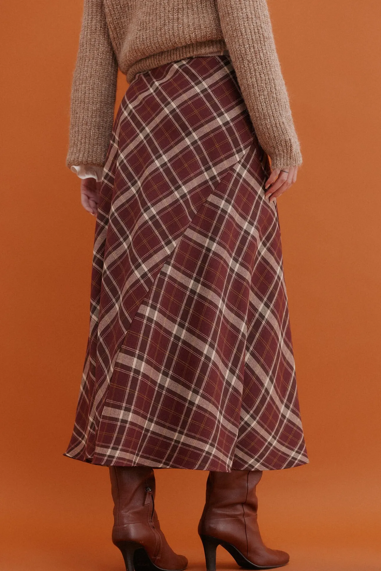 Renée. Falda a cuadros