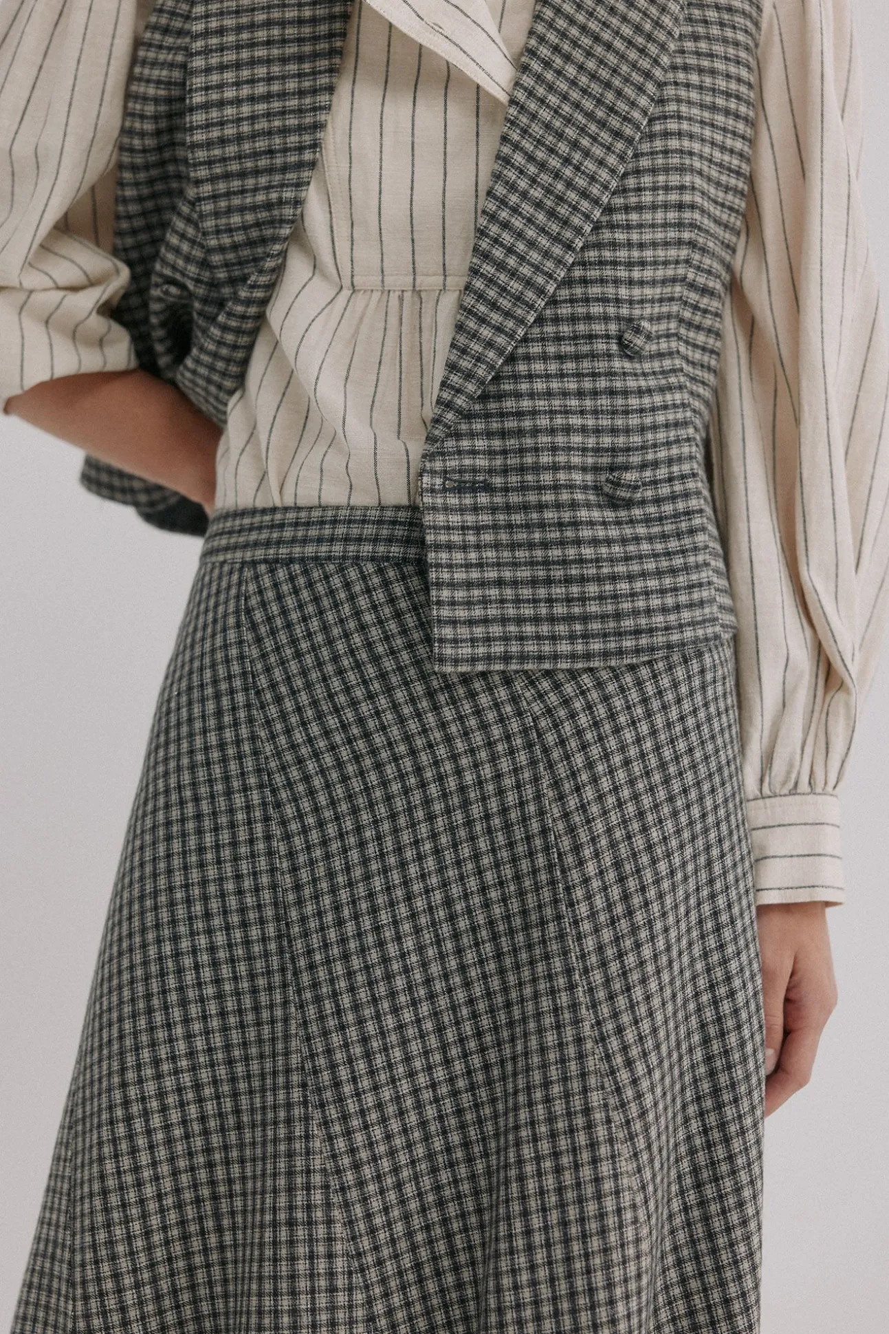 Romilda. Falda cuadros