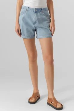 Short denim