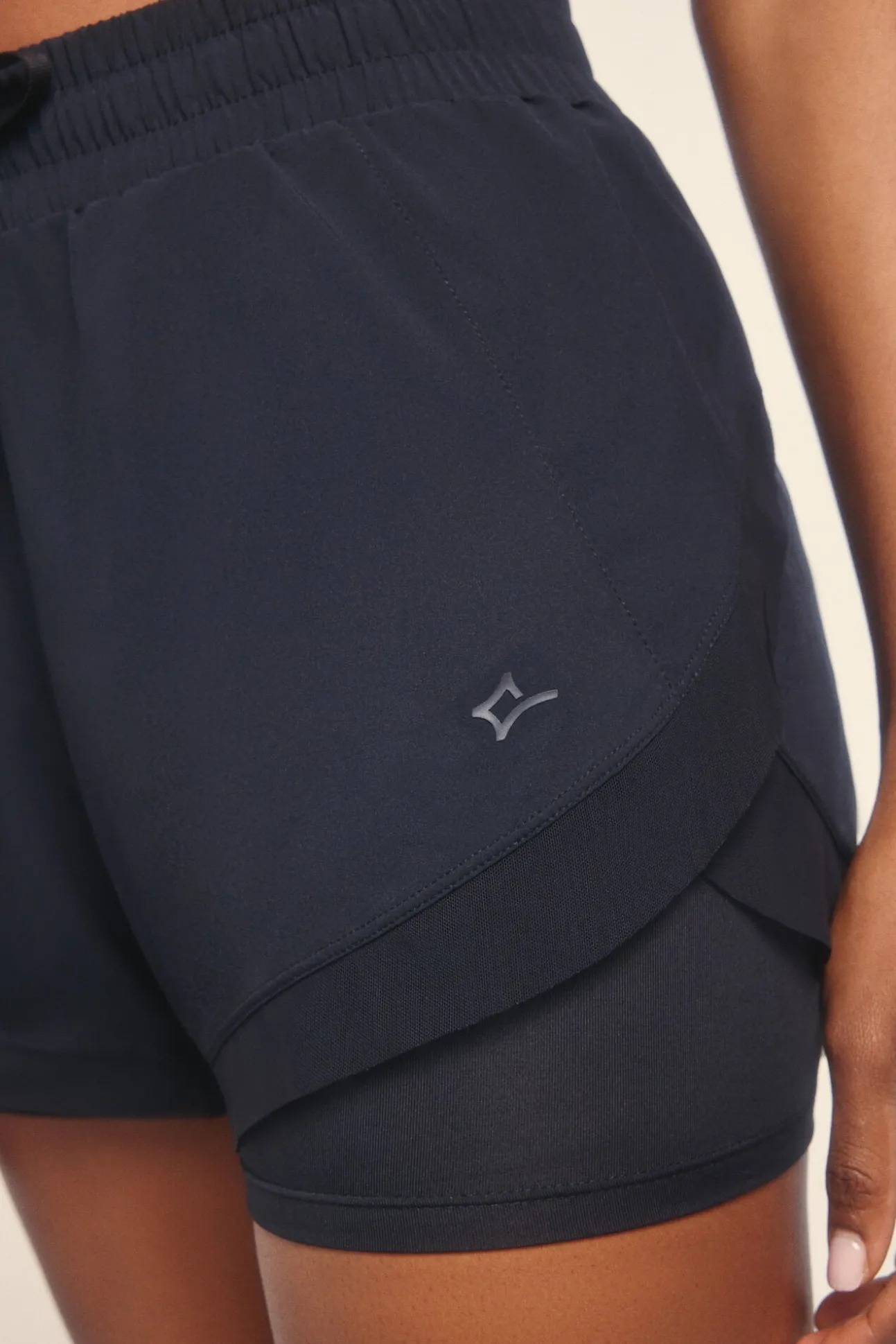 Short ultra ligero malla negro