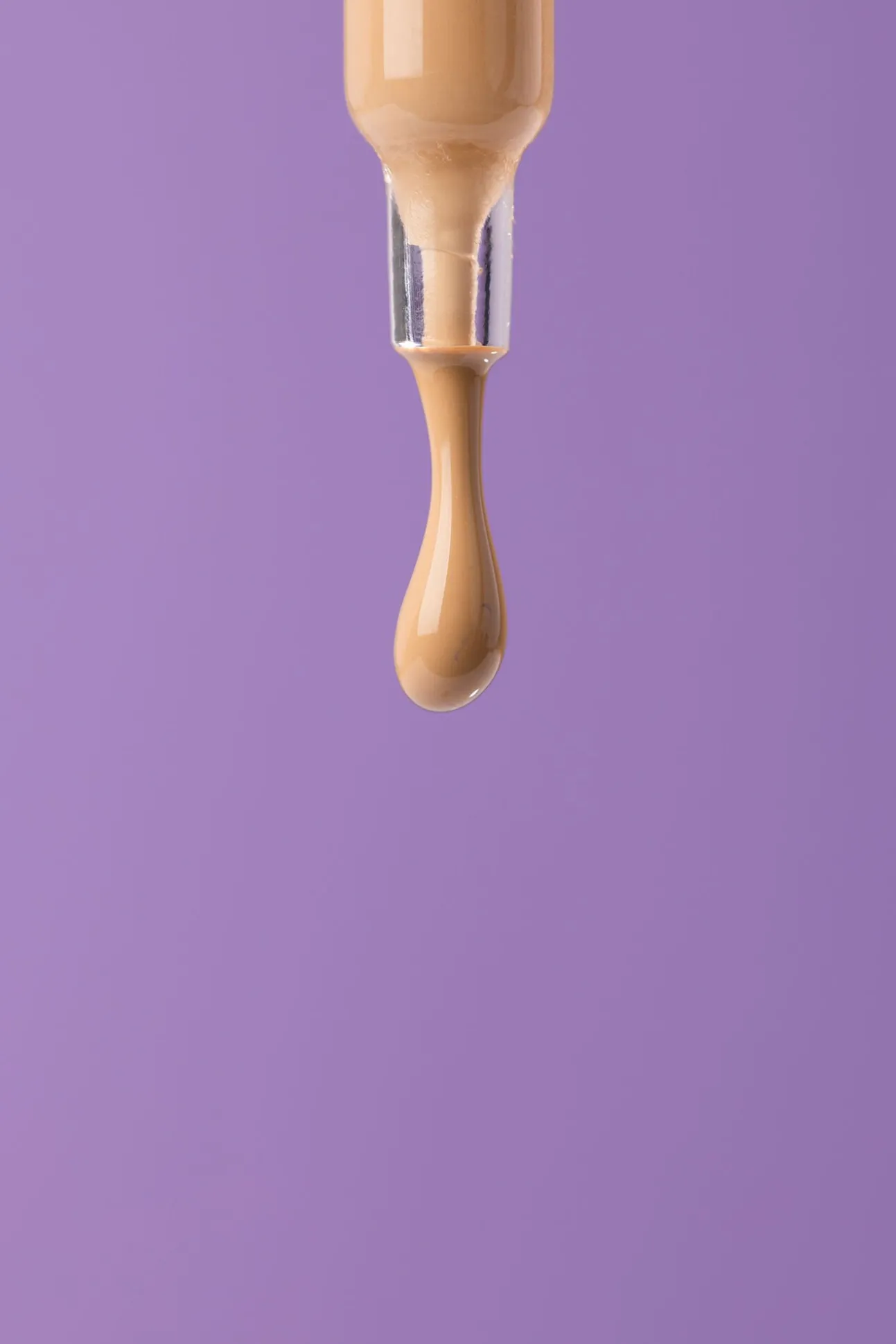 Sérum con color y protección SPF 30