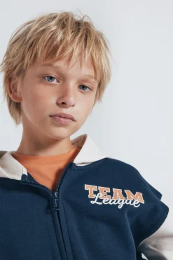 Sudadera capucha varsity niño