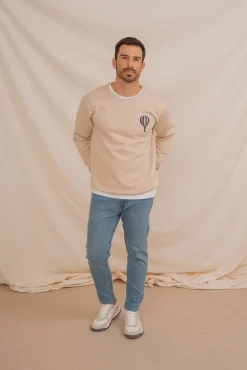 Sudadera con bordado frontal