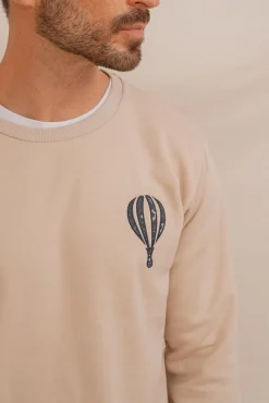 Sudadera con bordado frontal