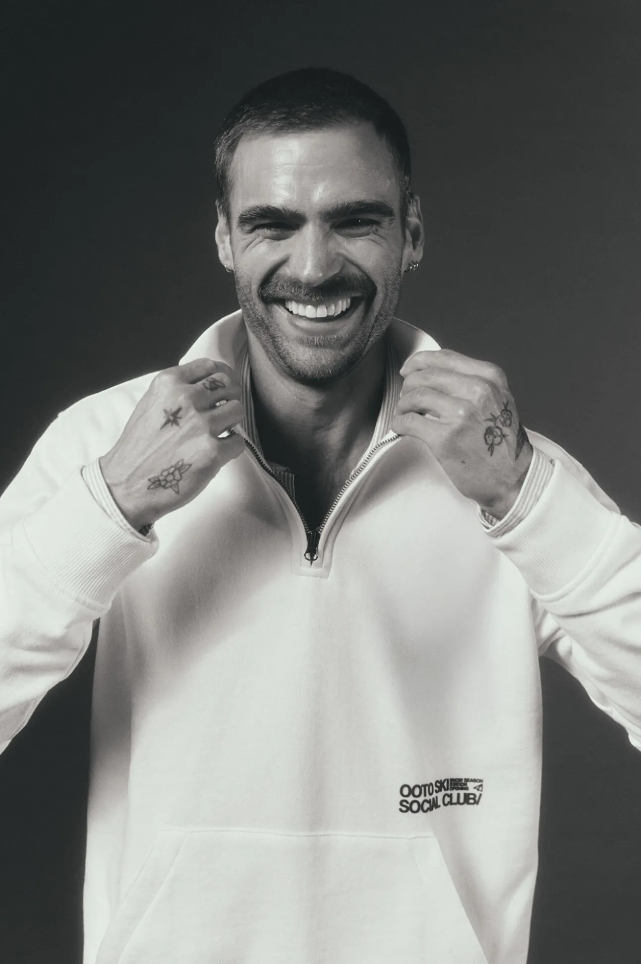 Sudadera cuello cremallera