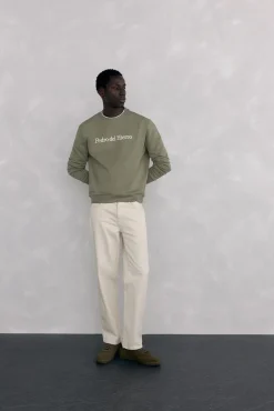 Sudadera logo cuello caja