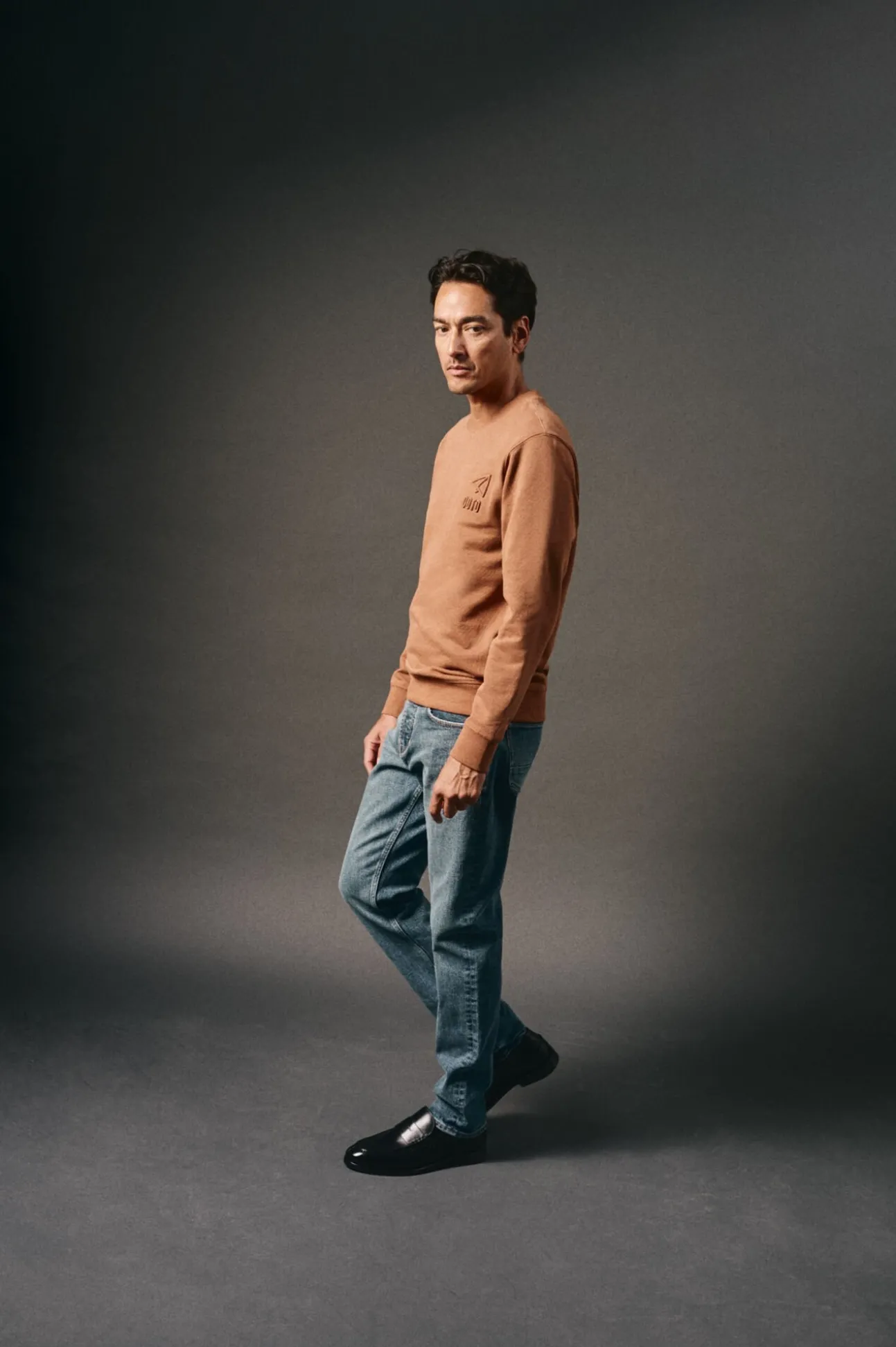 Sudadera logo relieve