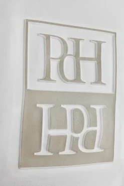 Sudadera logo relieve