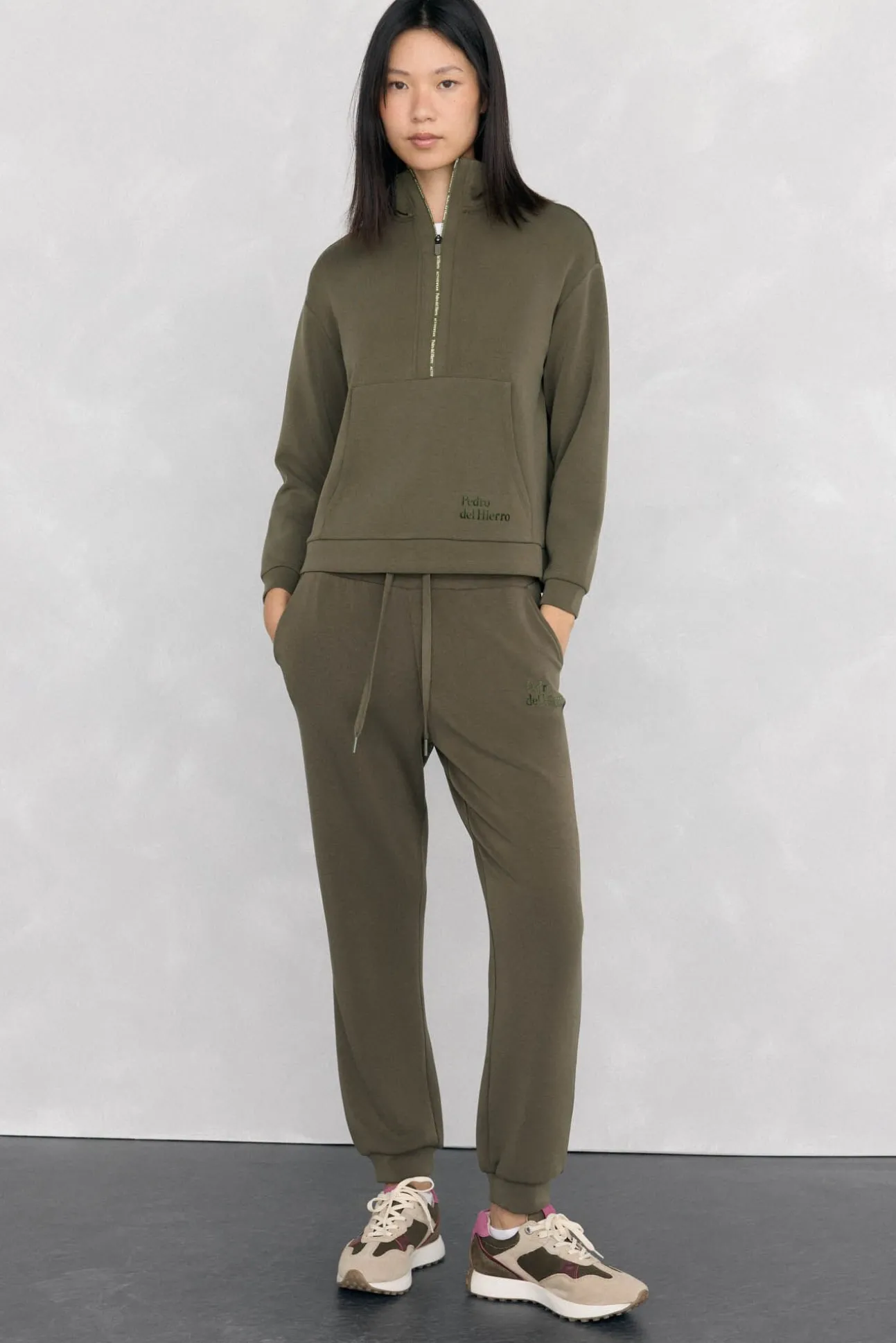 Sudadera soft touch cuello perkins