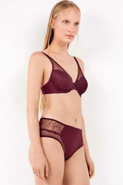 Sujetador capacidad con encaje bordado