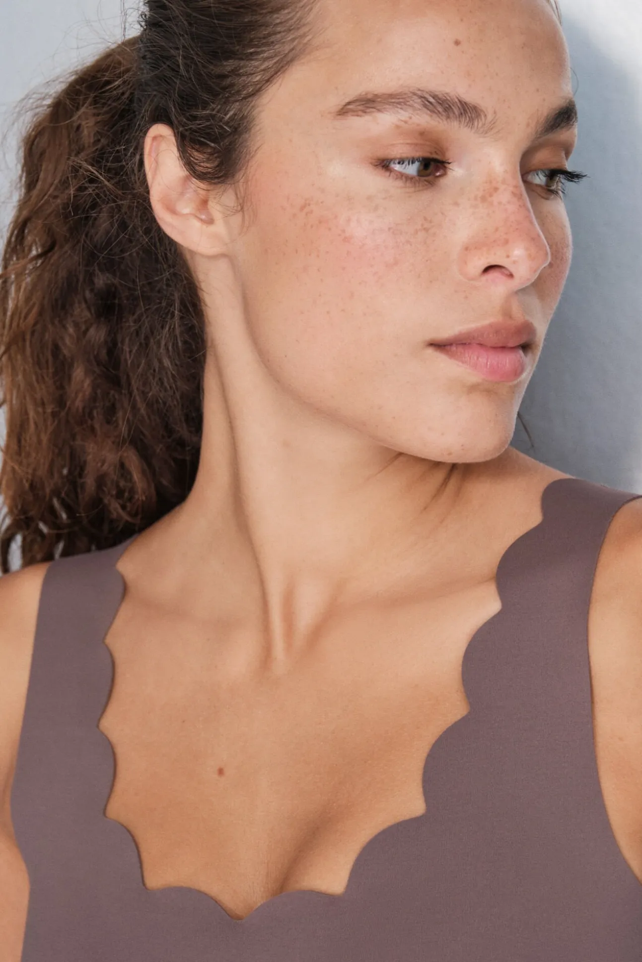 Sujetador deportivo COMPRESSIVE marrón