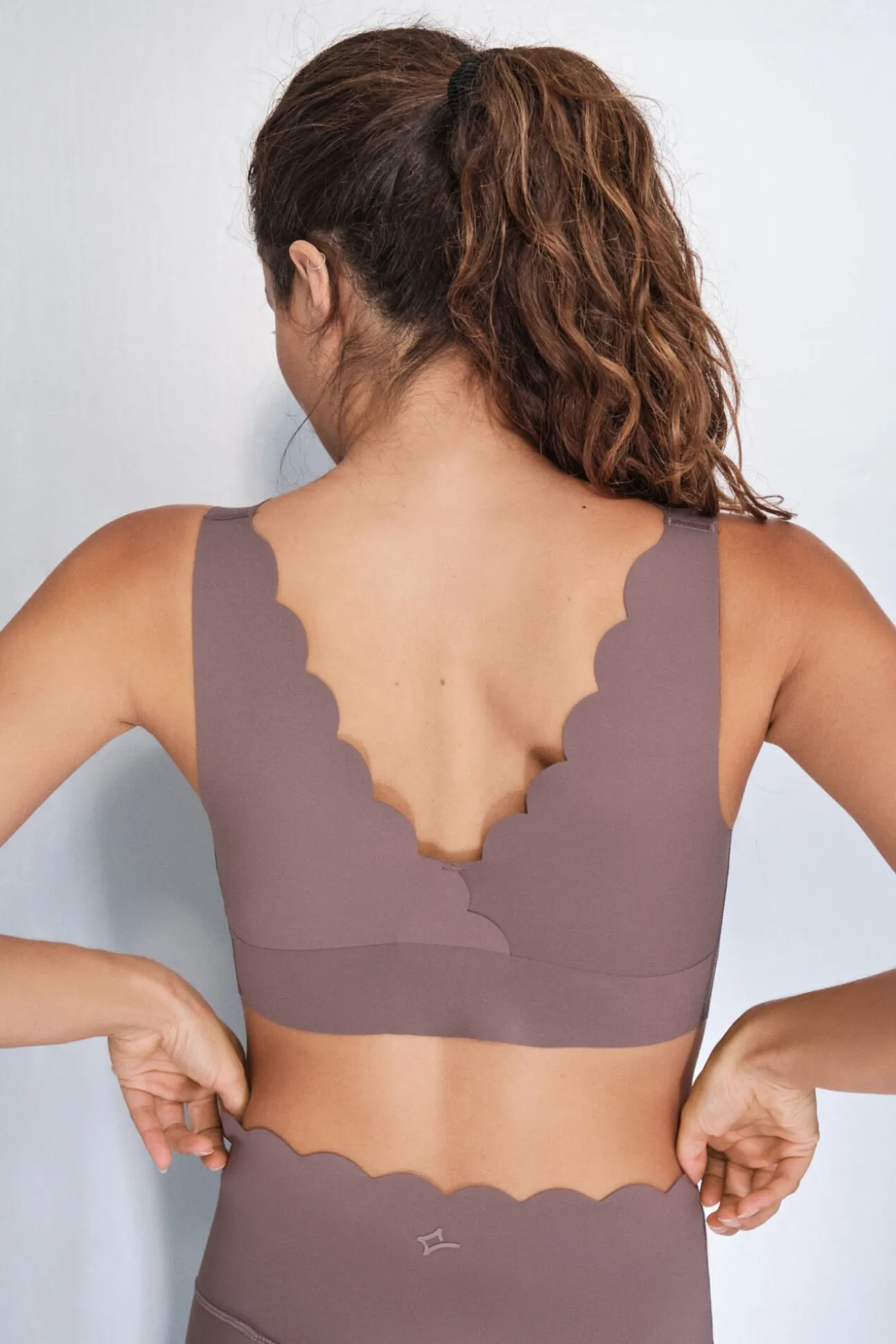 Sujetador deportivo COMPRESSIVE marrón