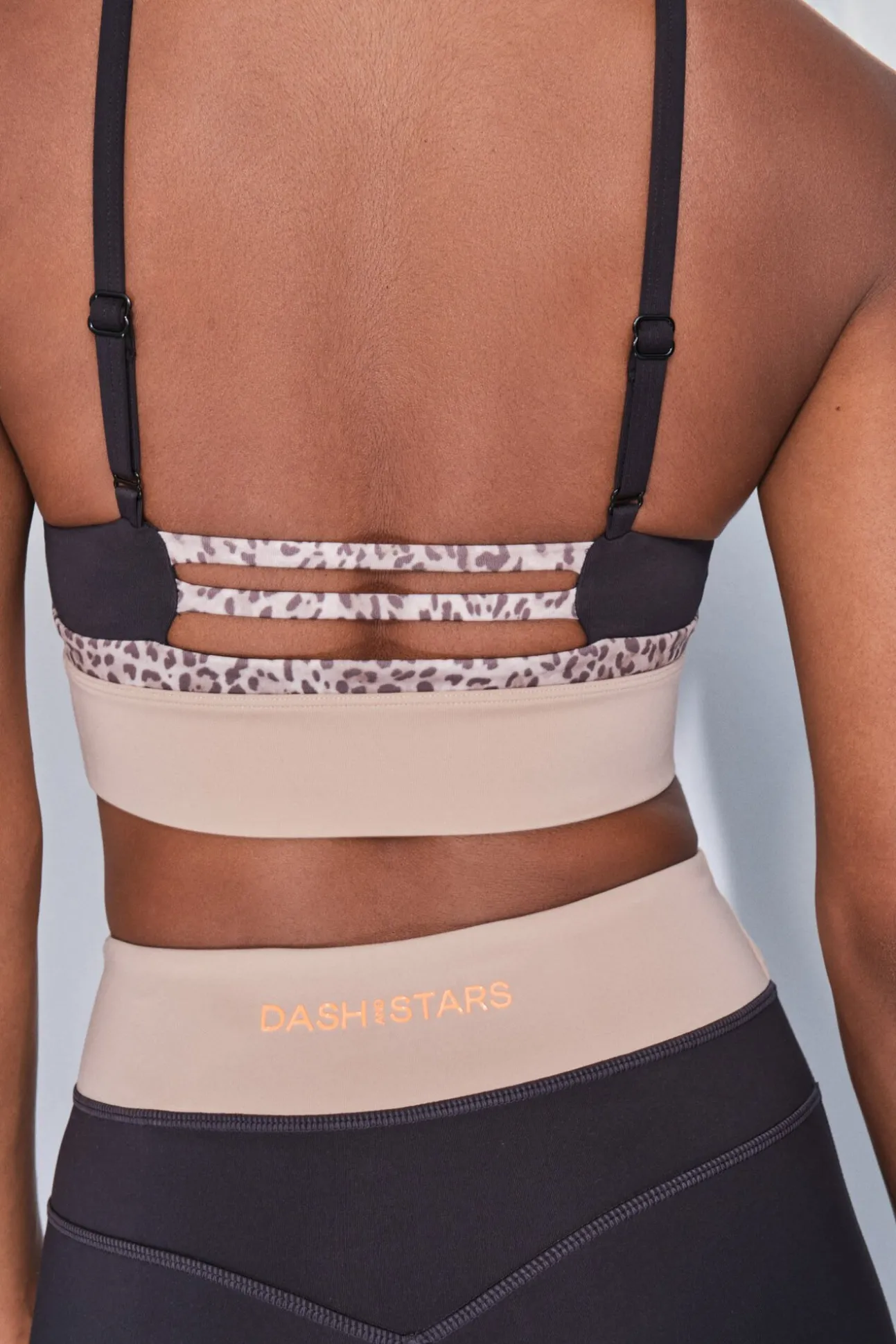 Sujetador deportivo 4D STRETCH negro animal print