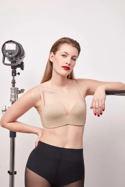 Sujetador desmontable escote extremo