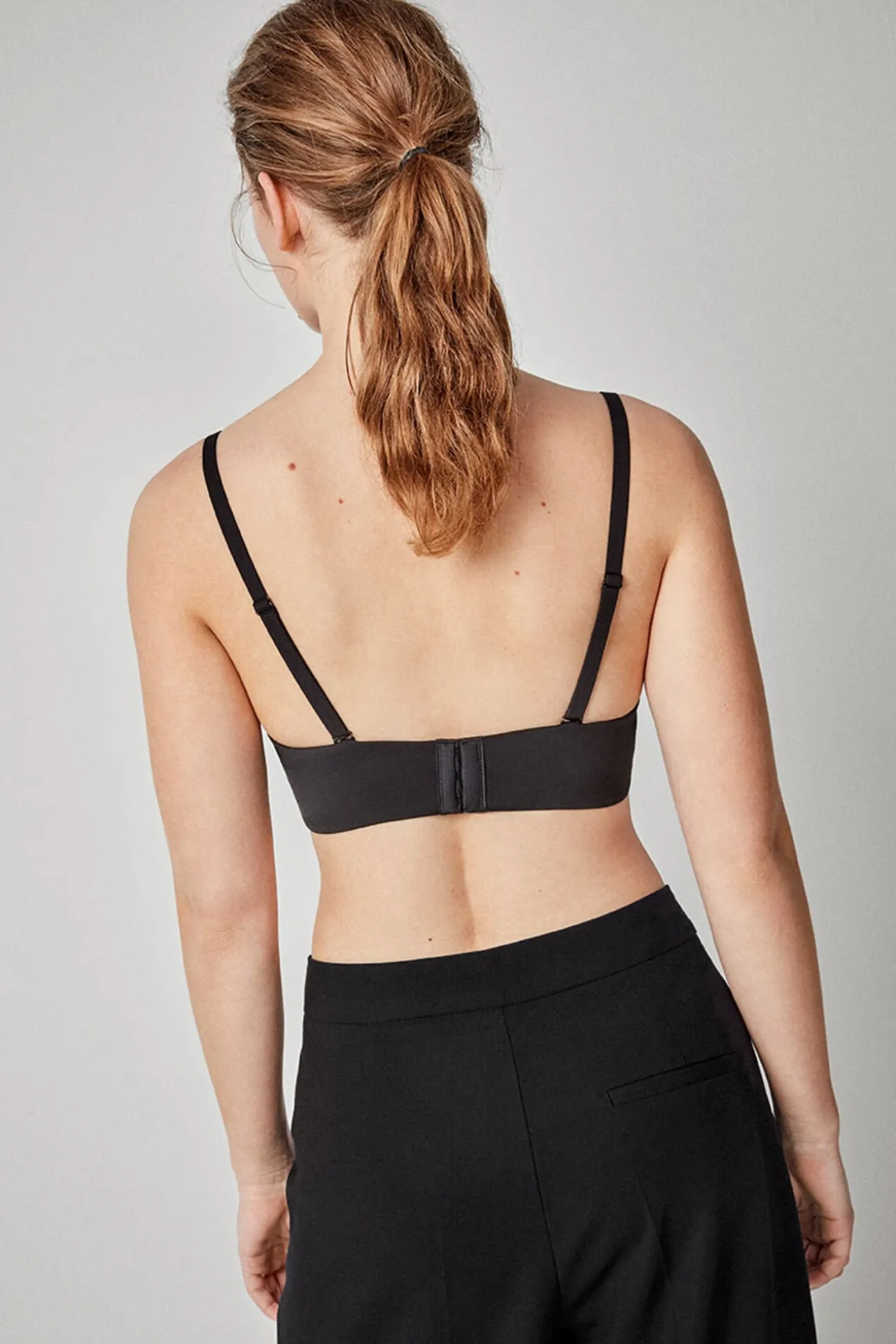 Sujetador multiposición capacidad