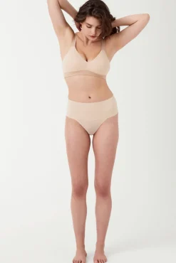 Tanga moldeador invisible café au lait SPANX