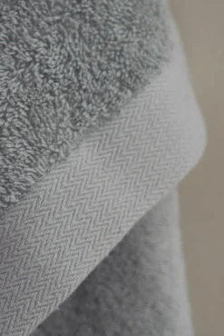 Toalla baño wonder 550g rizo americano gris 150x100