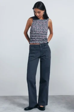 Top ajustado florecitas