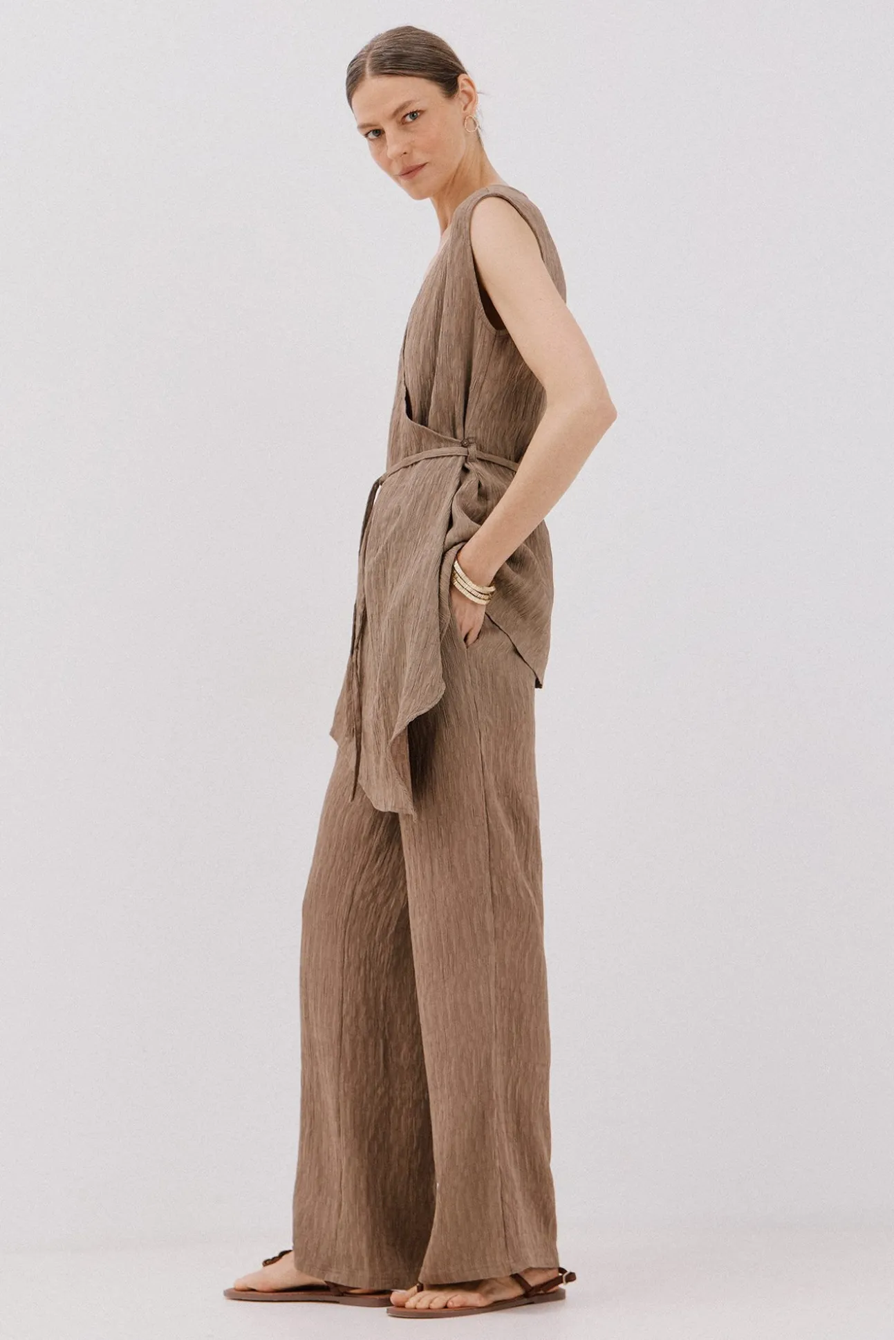 Top asimétrico textura