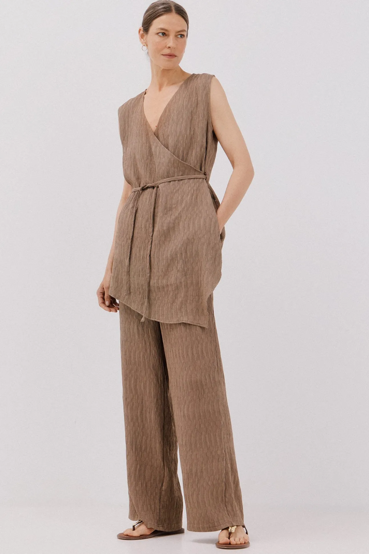 Top asimétrico textura