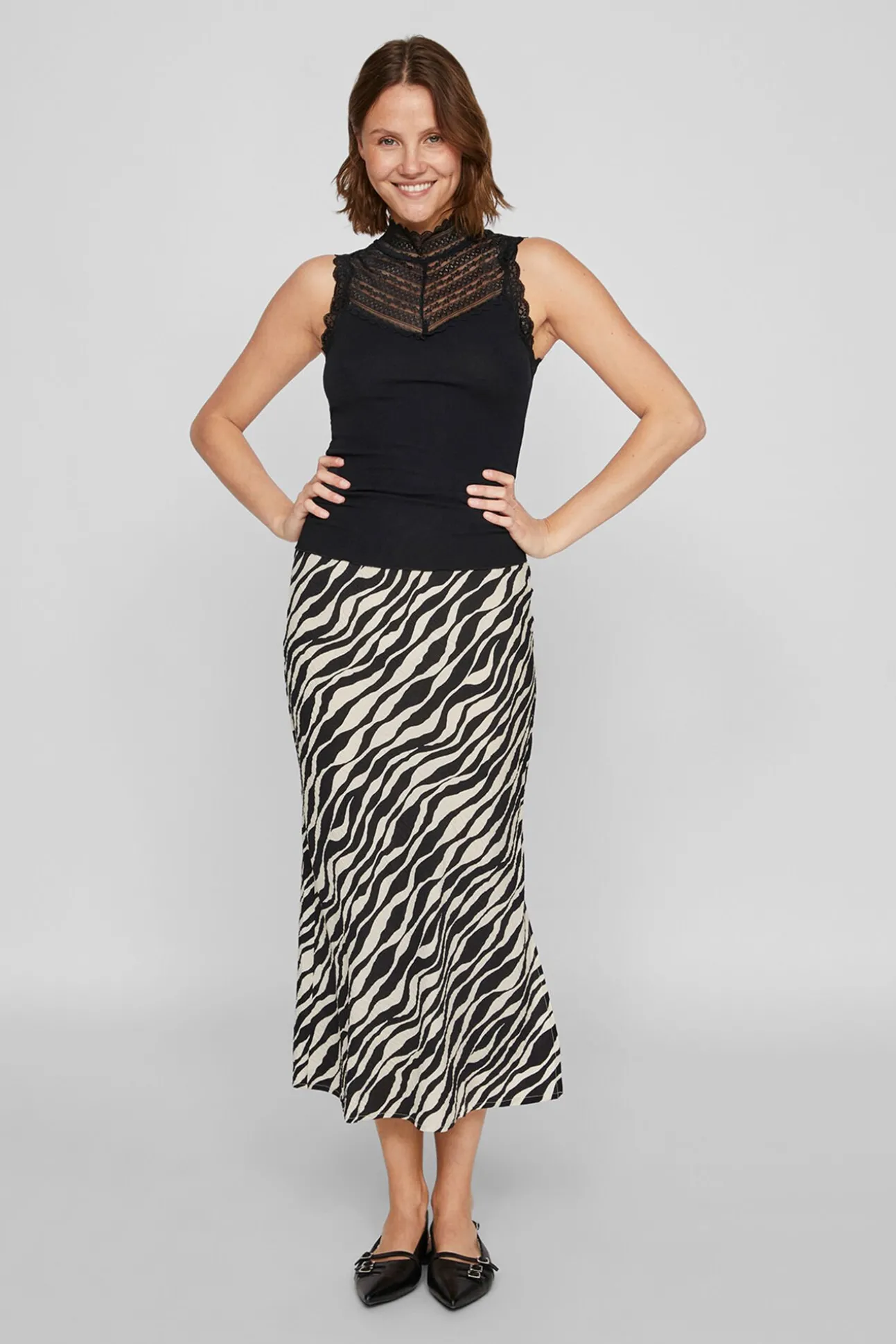 Top con encaje de modal