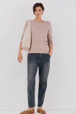 Top cuello barco botones dorados