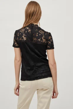 Top de encaje de manga corta