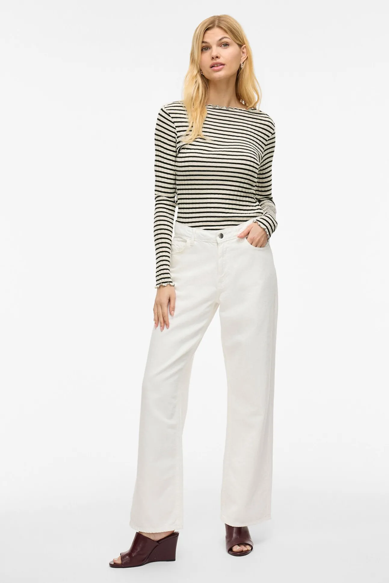 Top de manga larga con ribetes