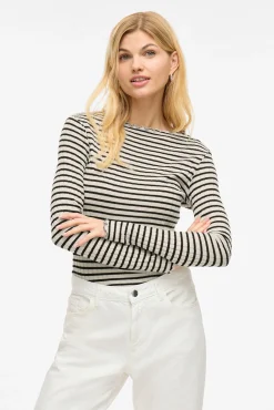 Top de manga larga con ribetes