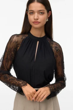 Top de manga larga de encaje