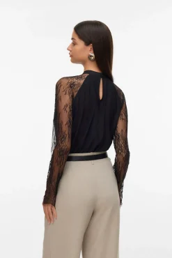 Top de manga larga de encaje