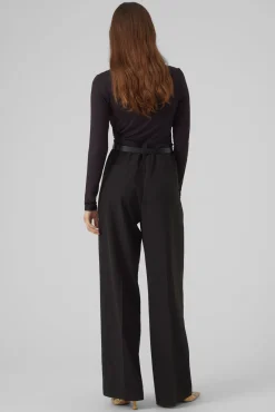 Top de manga larga y cuello pico