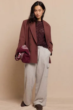 Top encaje asimétrico