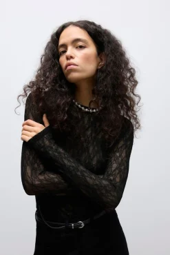 Top encaje manga larga