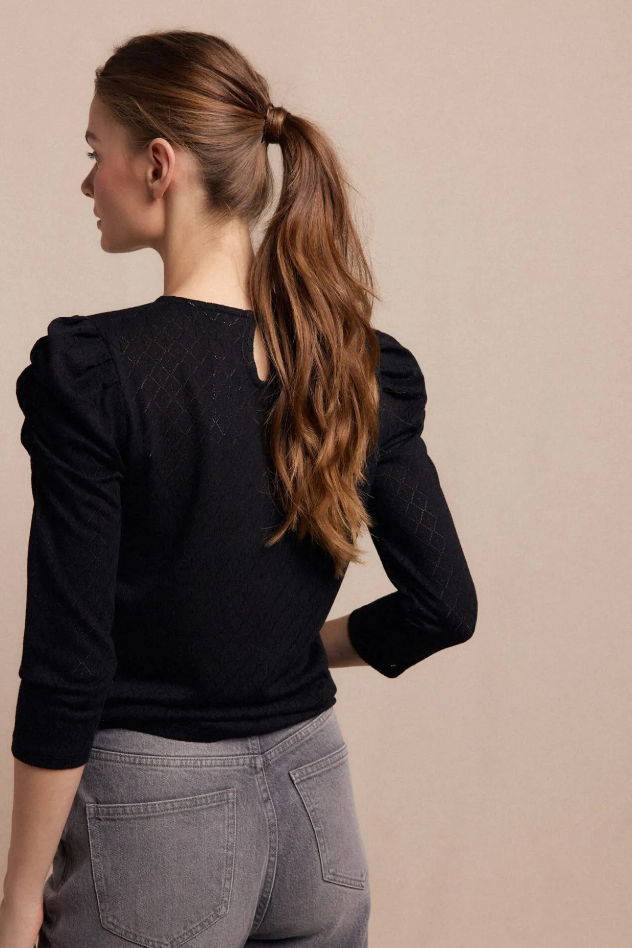 Top estructura manga abullonada