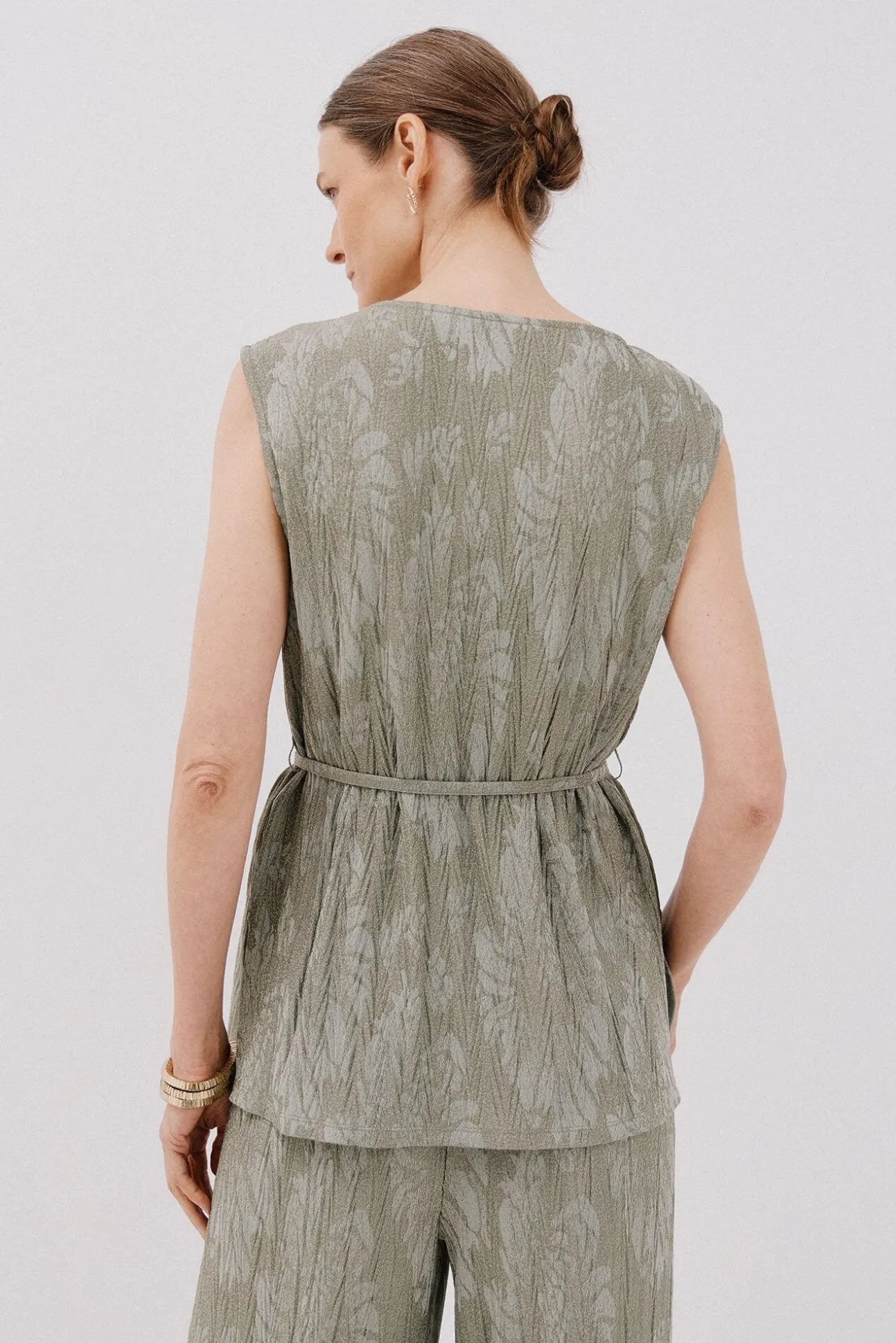 Top jacquard hebilla