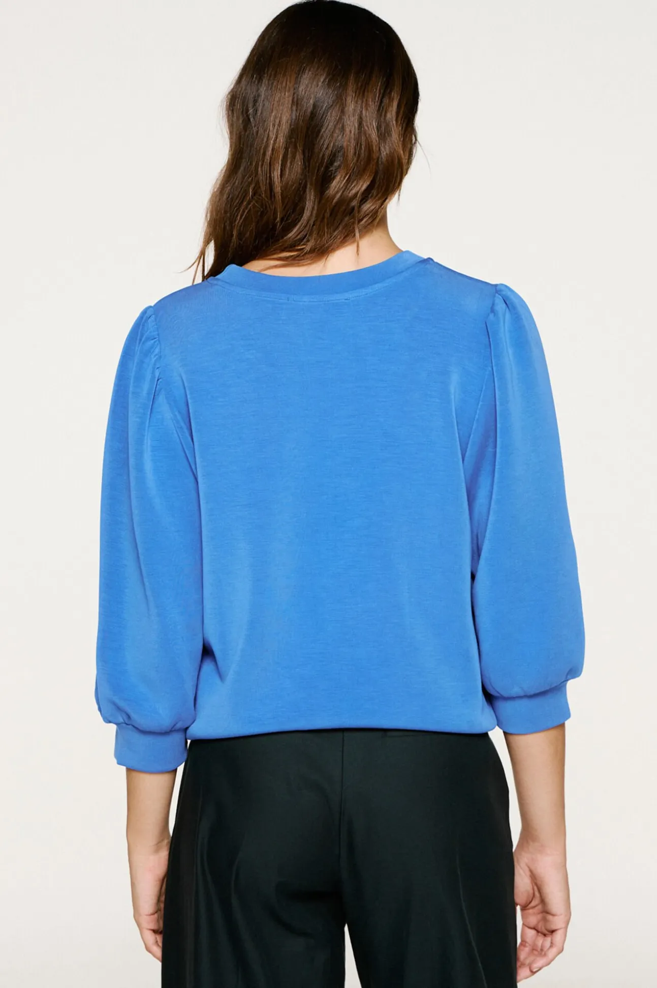 Top manga abullonada