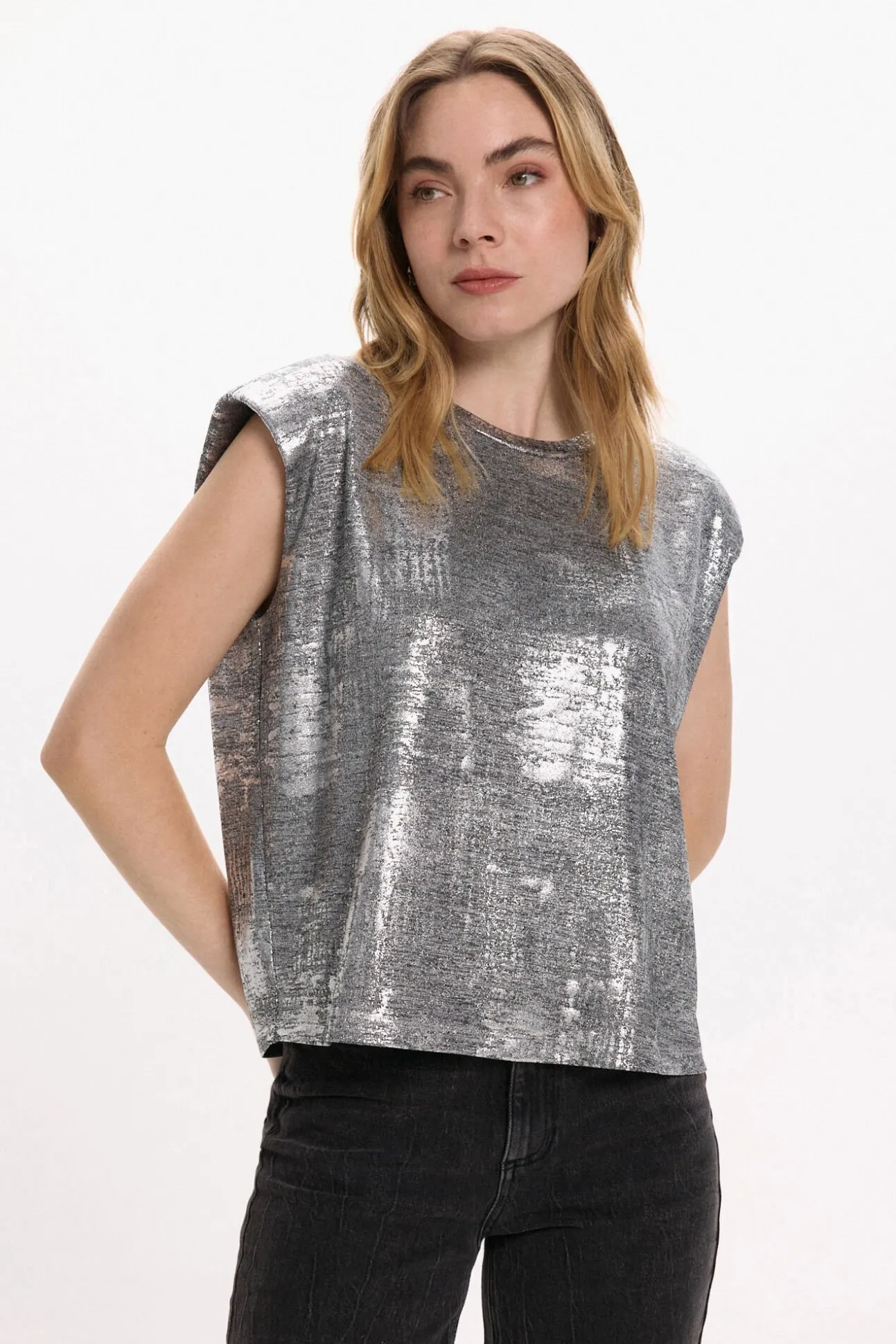 Top sin mangas metalizado