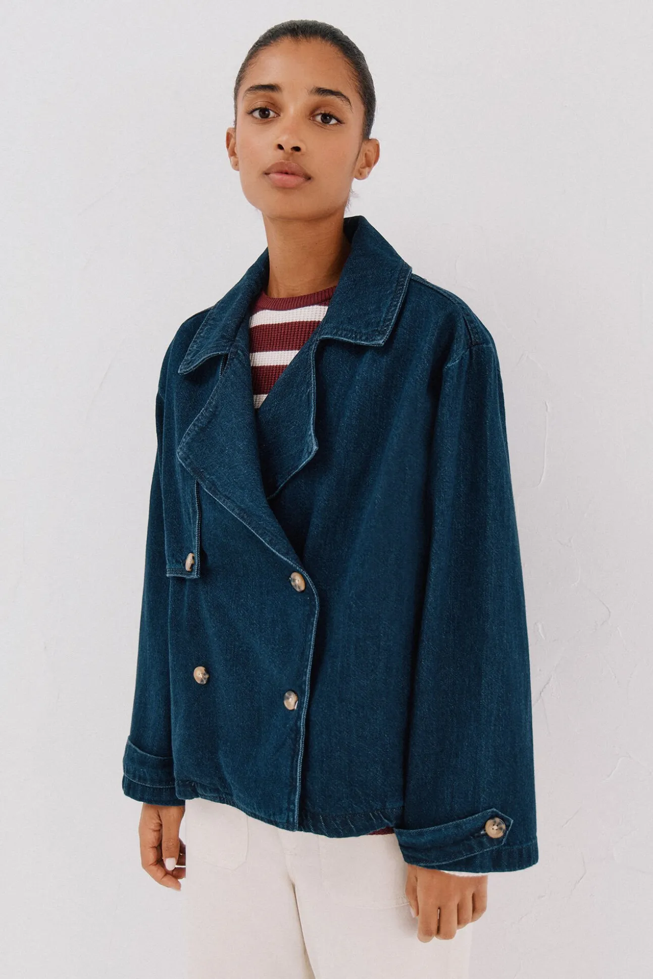 Trench corta vaquera