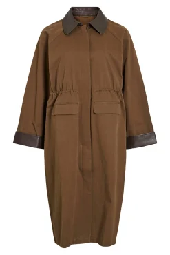 Trench largo con cuello y puños de polipiel