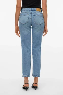 Vaquero recto de tiro medio