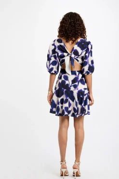 Vestido acampado estampado