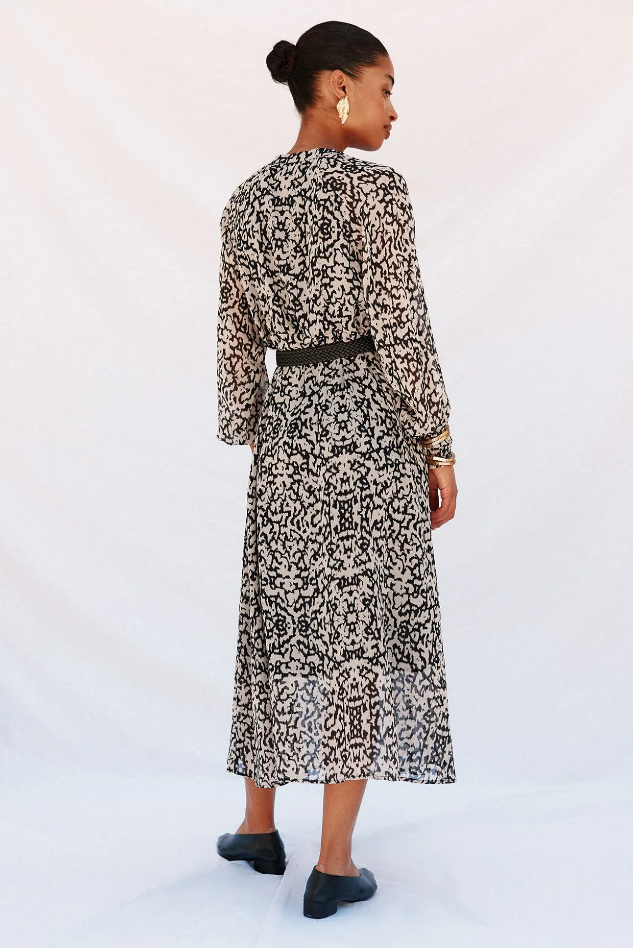 Vestido camisero estampado cinturón